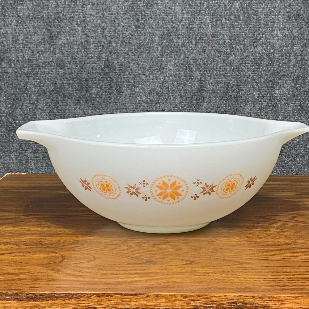 Vintage Pyrex Town & Country Cinderella 444 Mixing Bowl 4 Quart‎ Brown Orange